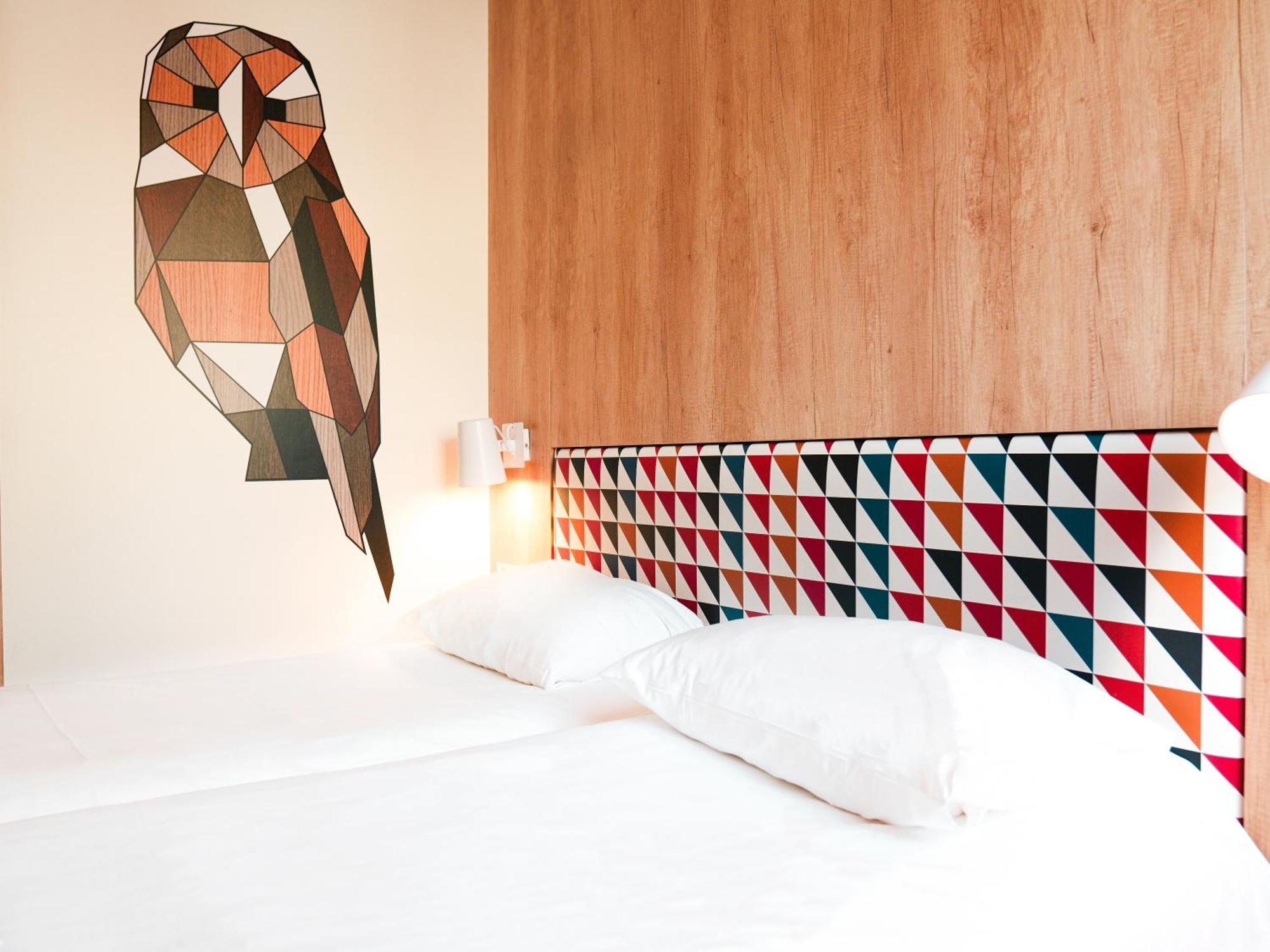 Отель Ibis Styles Caen Centre Historique Экстерьер фото